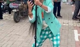 网红爆料地摊视频,街头巷尾热闹非凡